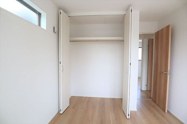 クローゼット 同仕様 全室収納付き♪お部屋がスッキリ片付きます♪