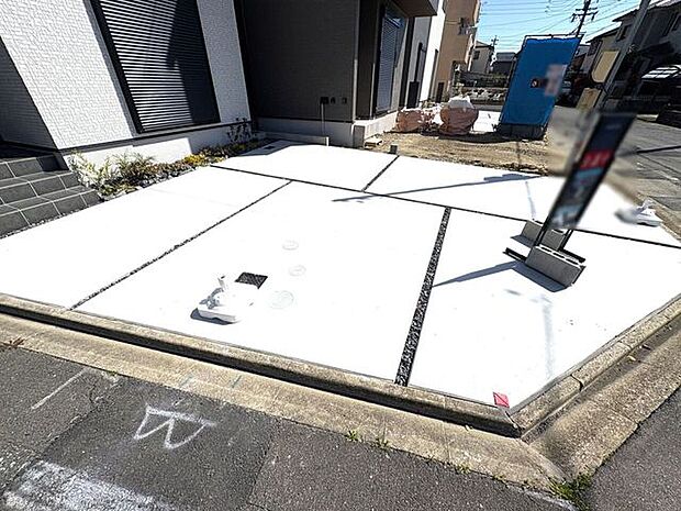 並列駐車2台可能！