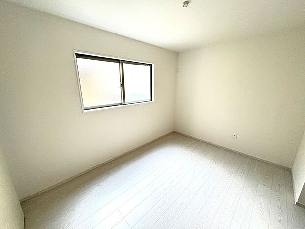 ウォークインクローゼット完備の洋室です！