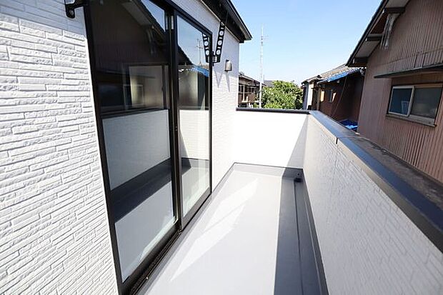 バルコニー　同仕様日当たり良好です♪