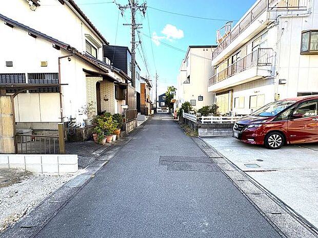 北側前面道路