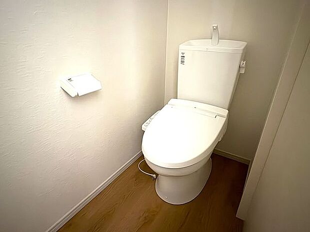 温水洗浄便座♪寒い季節も快適です♪