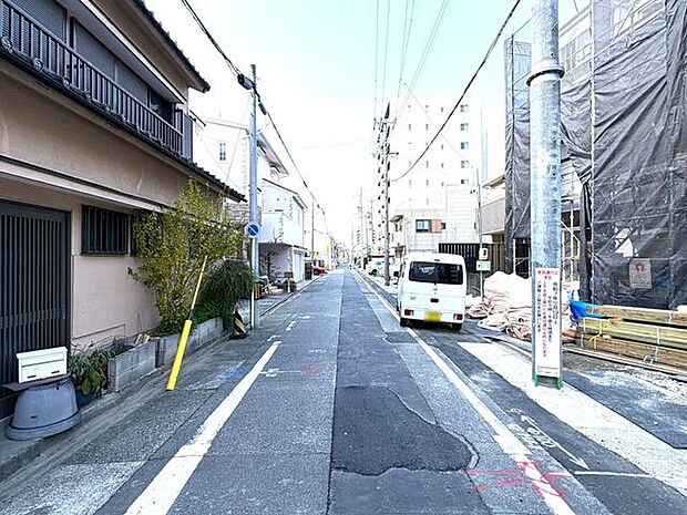 南側前面道路