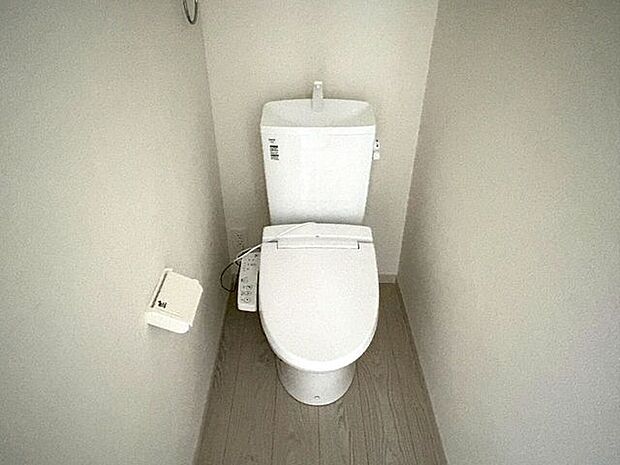 温水洗浄便座♪寒い季節も快適です♪