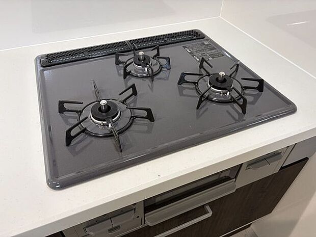 3口コンロ 一度にたくさんのお料理ができます♪