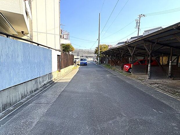 北東前面道路
