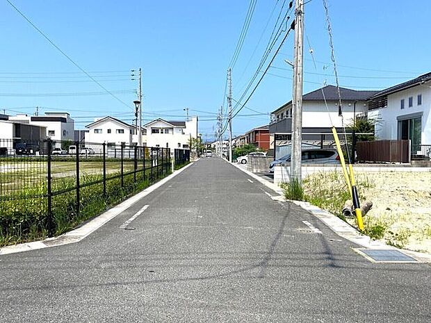 南側前面道路