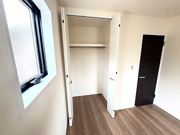 全室収納付き♪お部屋がスッキリ片付きます♪