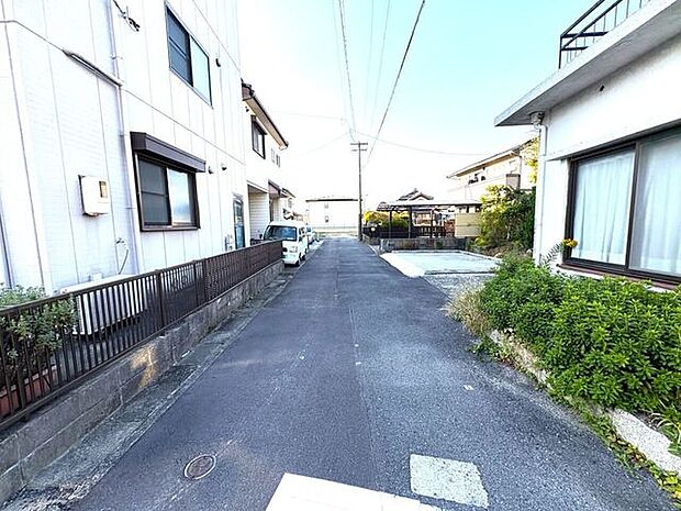 南東前面道路