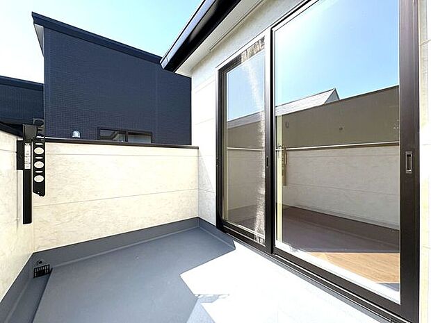 南向きバルコニー♪日当たり良好です♪