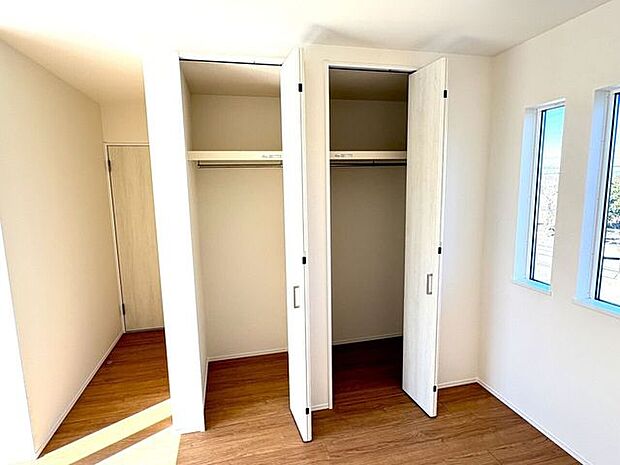 全室収納付き♪お部屋がスッキリ片付きますね♪