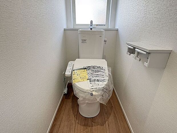 温水洗浄便座♪寒い季節も快適です♪