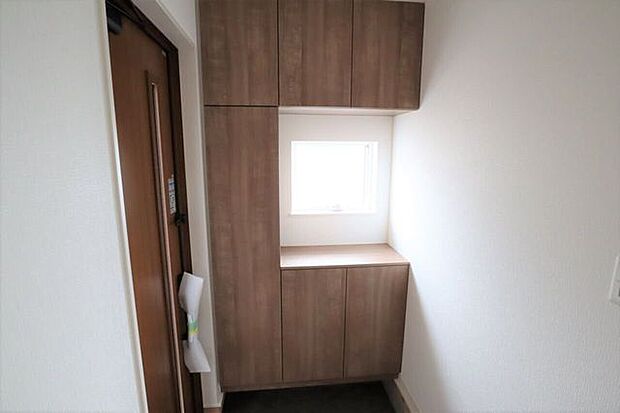 玄関 同仕様 シューズボックス付きの玄関♪玄関がスッキリとお使いいただけます♪