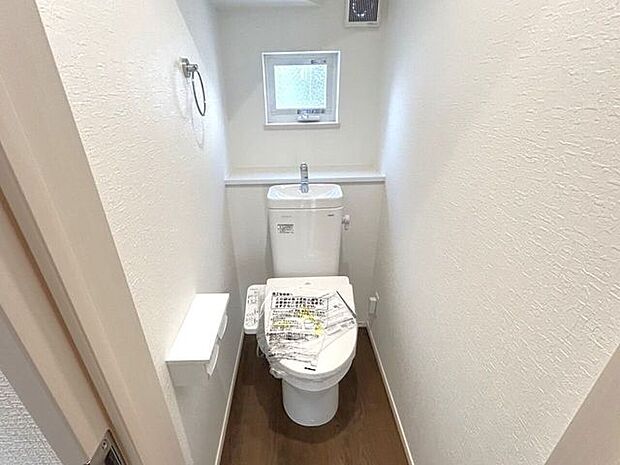 トイレ 同仕様 温水洗浄便座♪寒い季節も快適です♪