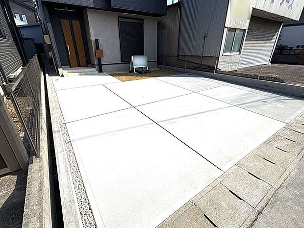 並列駐車2台可能です！