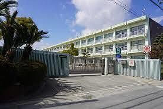 甚目寺南小学校 1200m