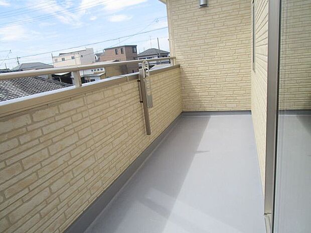 バルコニー　同仕様南向きバルコニー♪日当たり良好です♪