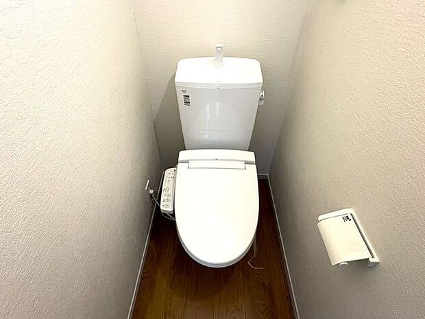 温水洗浄便座♪寒い季節も快適です♪