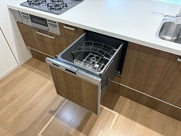 食器洗浄乾燥機　時短、節水に役立つ食洗機が標準装備！