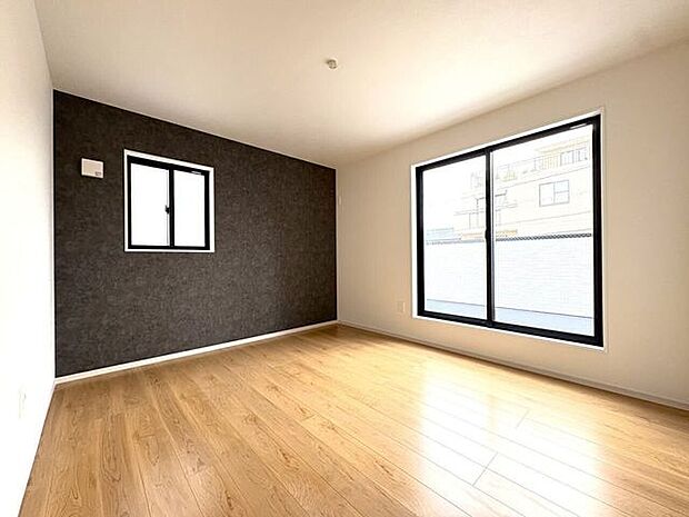 洋室 同仕様 2面採光のお部屋は明るく風通しの良いお部屋です♪