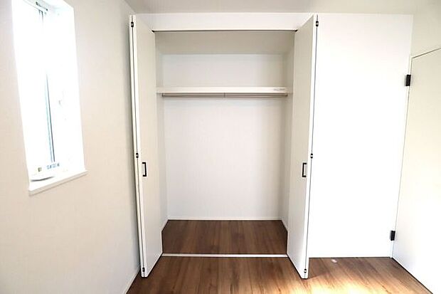 クローゼット 同仕様 全室収納付き♪お部屋がスッキリ片付きますね♪