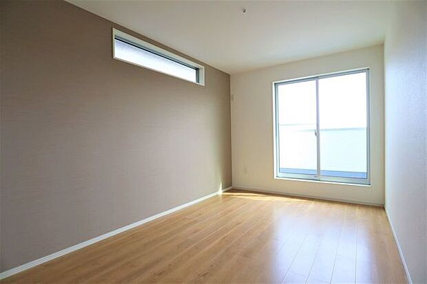 洋室 同仕様 2面採光のお部屋は明るく風通しの良いお部屋です♪