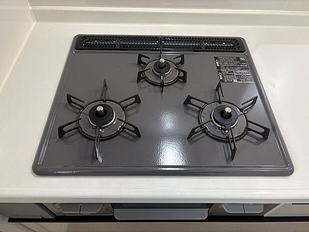 3口コンロ 一度にたくさんのお料理が作れるので便利です!