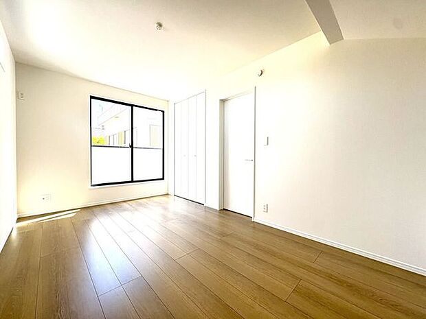2面採光のお部屋は明るく風通しの良いお部屋です!