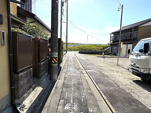 南側前面道路