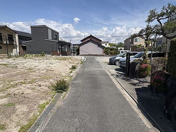 南側前面道路