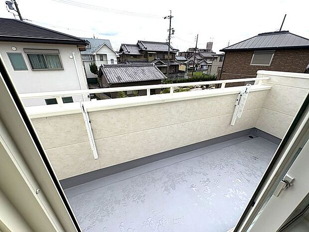 南向きバルコニー♪日当たり良好です♪