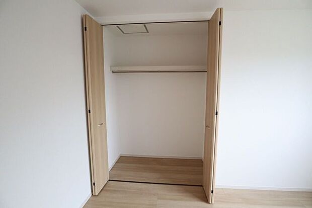 クローゼット　同仕様　全室収納付き♪お部屋がスッキリ片付きます♪