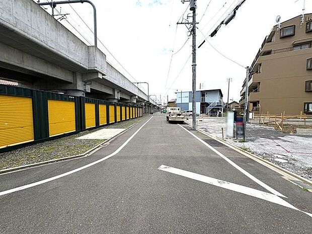 南側前面道路