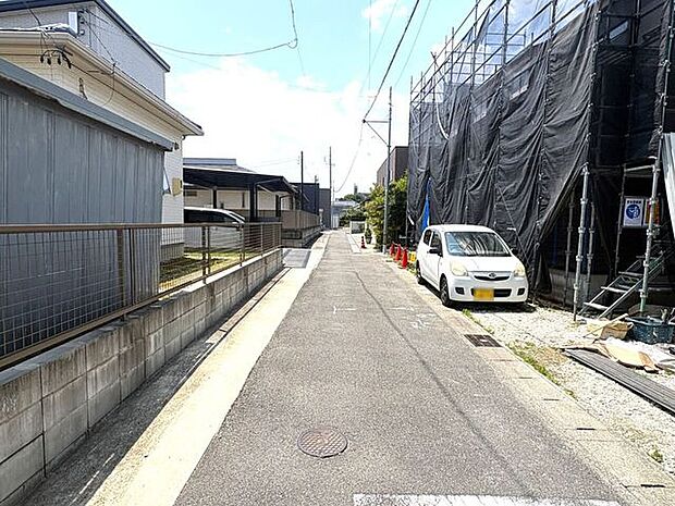 南側前面道路