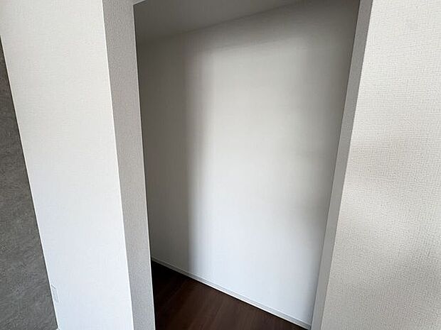 季節物の収納に便利なウォークインクローゼット！