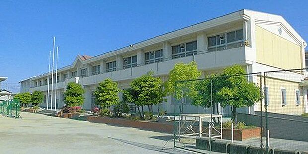 藤波中学校 1300m