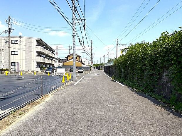 南側前面道路