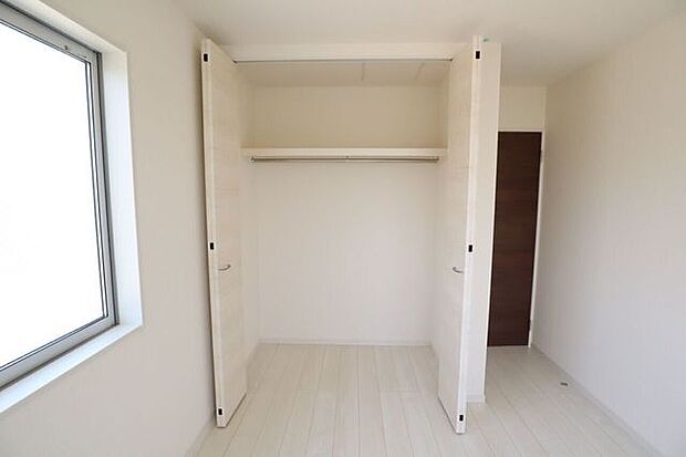 クローゼット　同仕様　全室収納付き！お部屋がスッキリ片付きます！