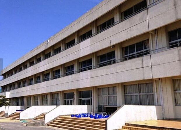 高台寺小学校 650m