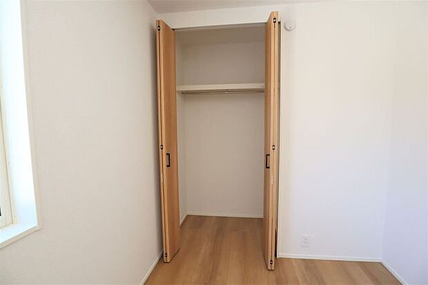 クローゼット 同仕様 全室収納付き!お部屋がスッキリ片付きます!