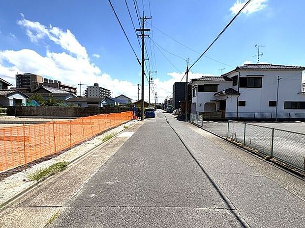 南側前面道路