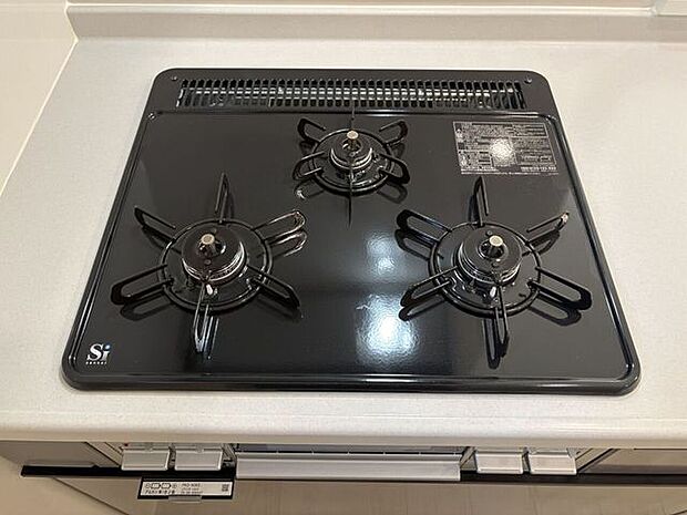 3口コンロ　一度にたくさんのお料理が作れるので便利です！