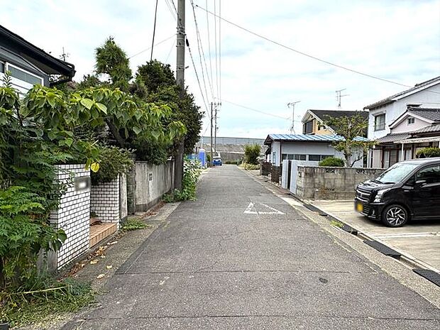 北側前面道路