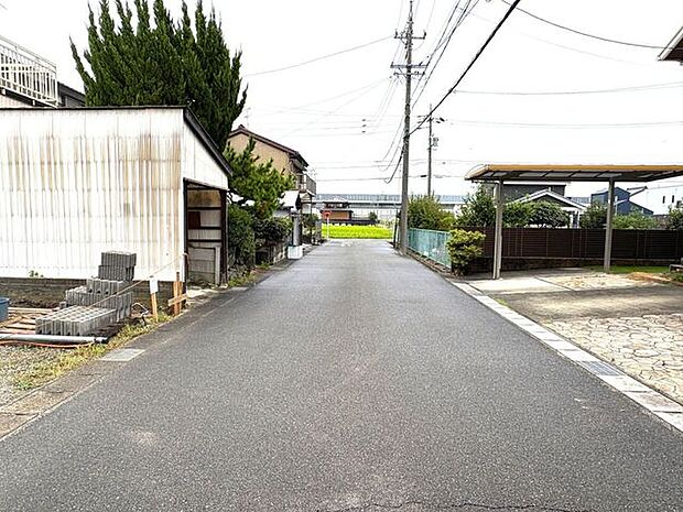南側前面道路