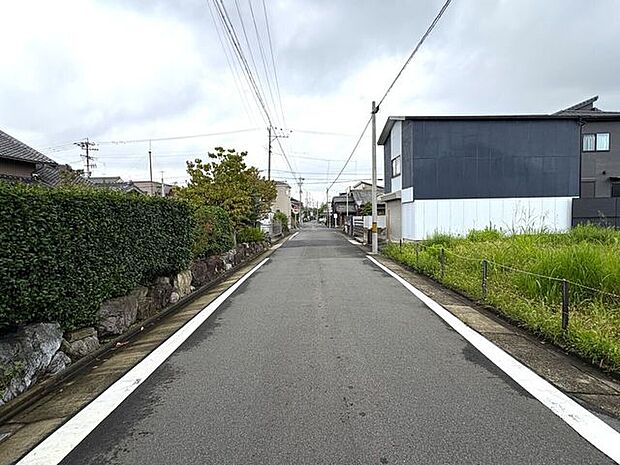 南側前面道路