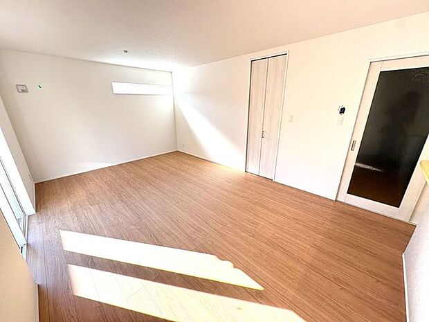 南面を広くとっているので日当たり良好です!