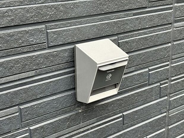 EVコンセント 外壁にはEV車用のコンセントが標準装備