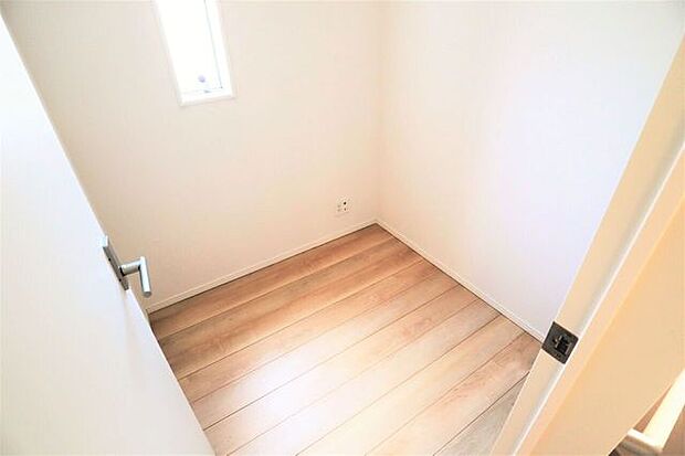 テレワークルーム　同仕様　テレワークや収納スペースとしても使用できます！