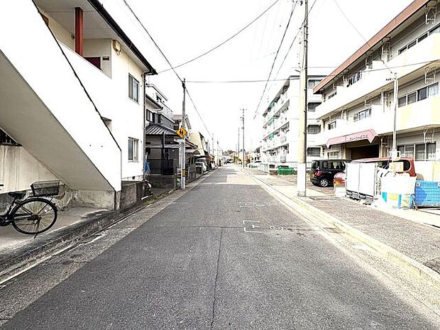 南側前面道路