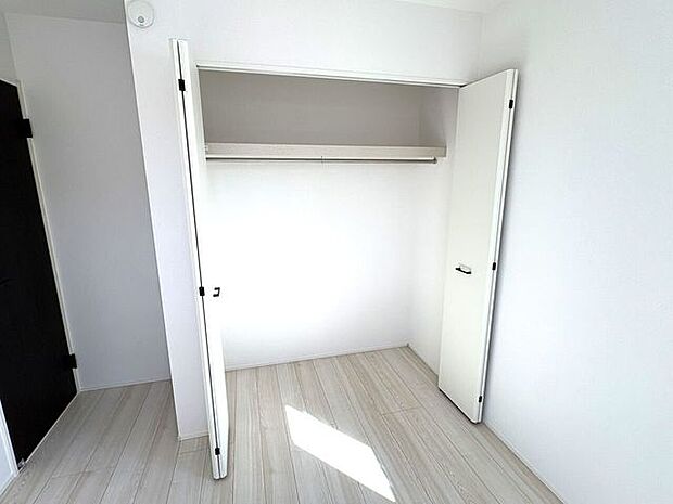 全室収納付き♪お部屋がスッキリ片付きますね♪